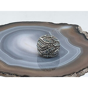 Brand Suspicion Sterling Silver 925 Heated Blue Topaz Dome Leaf Ring Sz 7 1/4